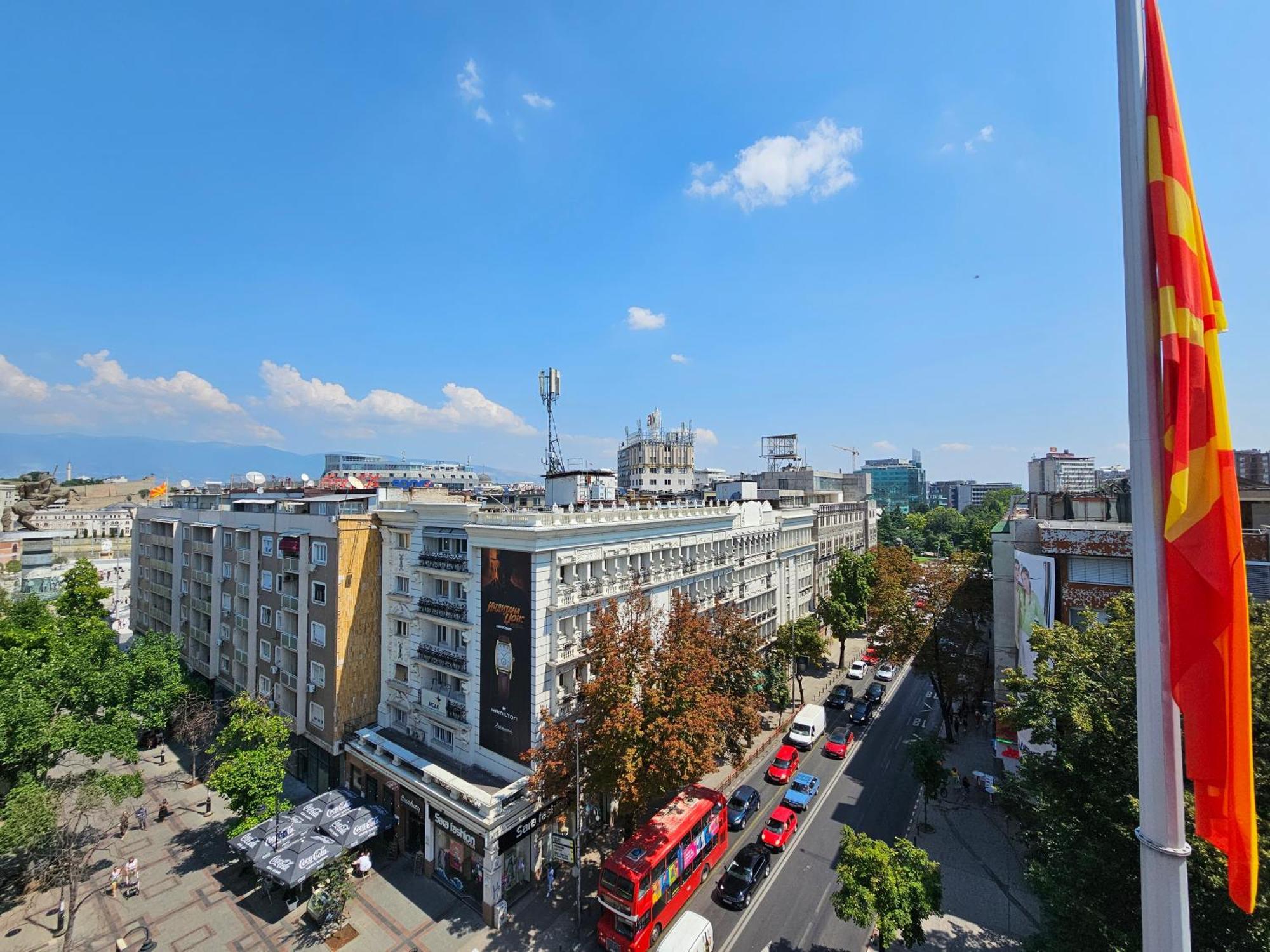 Rooftop Apartment At Mainsquare Skopje Exterior foto
