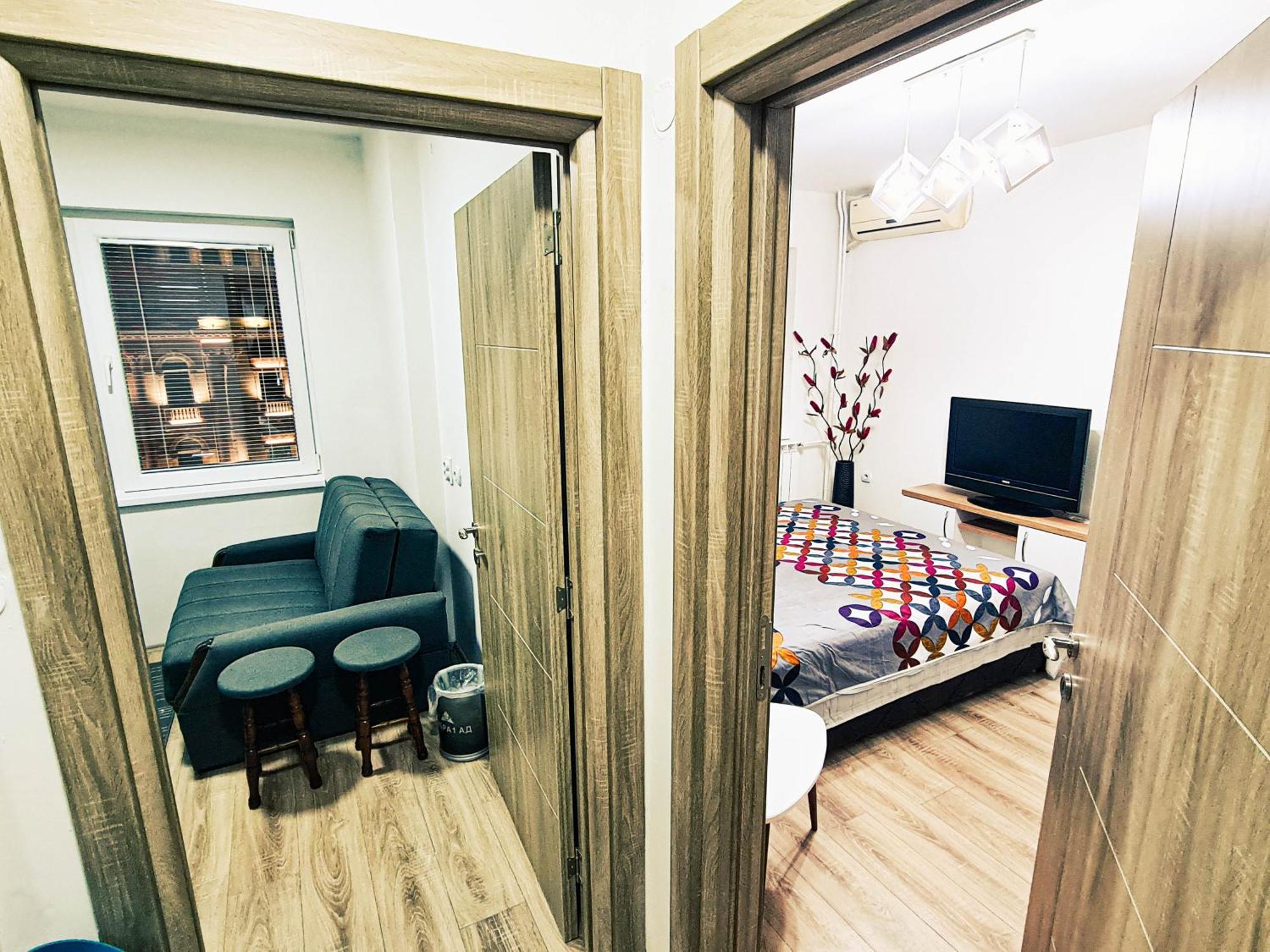Rooftop Apartment At Mainsquare Skopje Exterior foto